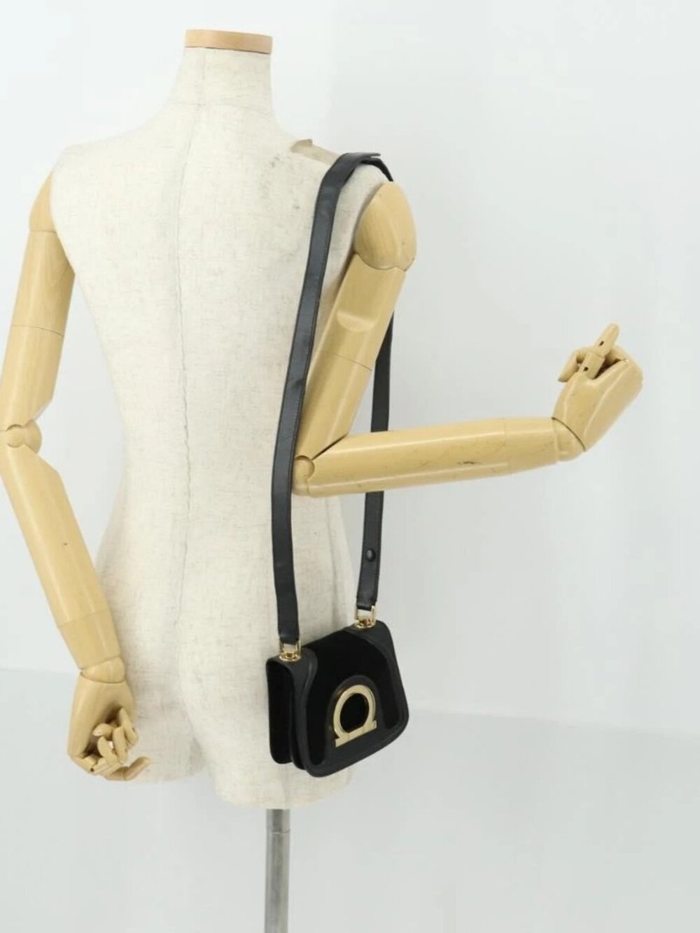 Salvatore Ferragamo Gancini Shoulder Bag Suede Black Gold Auth 163457